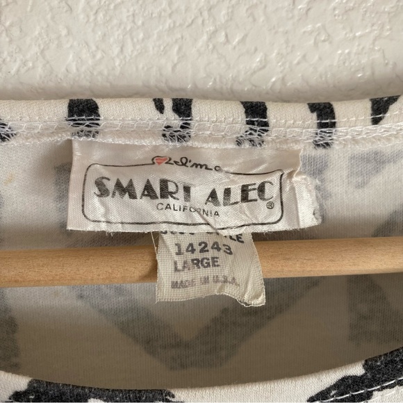 Vintage I'm a Smart Alec mudcloth tribal print crop top t-shirt, off white/black - Picture 2 of 12